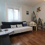 Nikola Apartment *