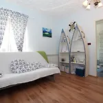 Nikola Apartment *