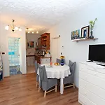 Nikola Apartment