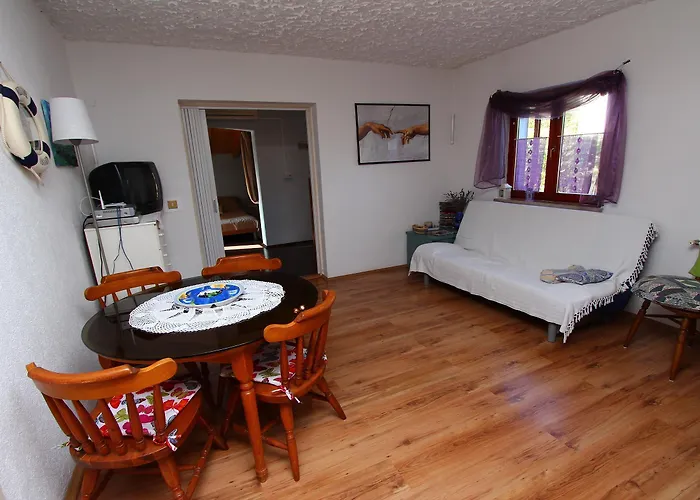 Nikola Apartmán